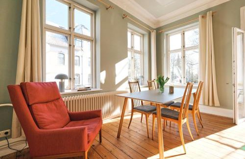 Flensburg Apartment | Villa Rosa - Charmante, große Altbauwohnung