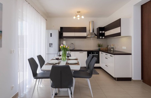 Kastel Novi Villa | Villa Rosa Ventorum - a comfortable luxury holiday house near Split