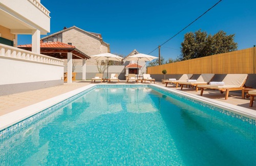 Kastel Novi Villa | Villa Rosa Ventorum - a comfortable luxury holiday house near Split