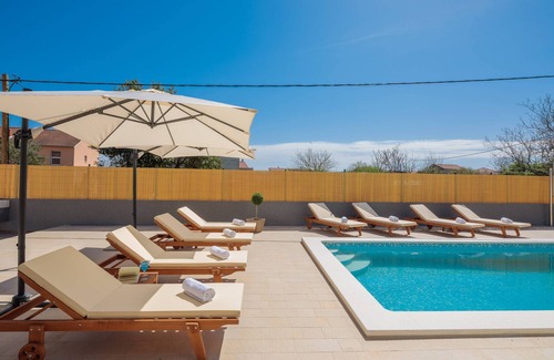 Kastel Novi Villa | Villa Rosa Ventorum - a comfortable luxury holiday house near Split