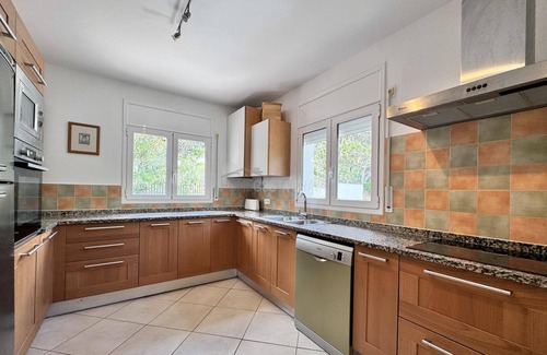 Canyet de Mar Villa | Villa Rosamar, Detached 5 Bed, Private pool, Walk to beach