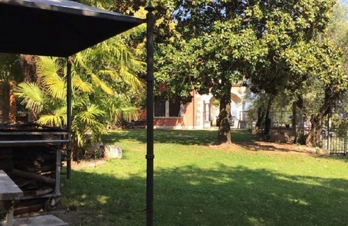 Cavaion Veronese House | Villa Rossa apartment Lake Garda Bardolino-Cavaion (Apartment)