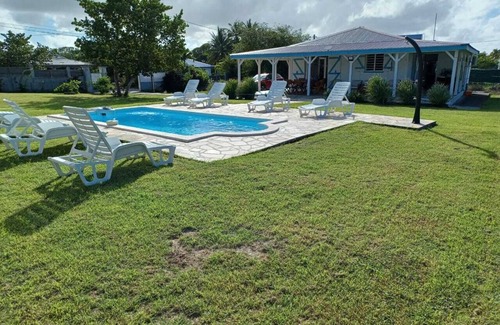 Morel Villa | Villa Rouyo. Character villa with swimming pool accessible for disabled people.