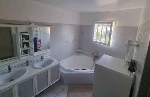 Le Rove House | Villa Rove