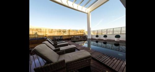 Eilat Villa | Villa Royal Comfort - Top Holiday Resort HEATED Pool & Jucuzzi רק משפחות !