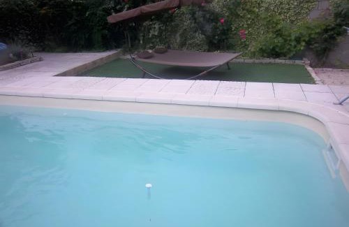 Port-Saint-Louis-du-Rhone Bed & Breakfast | Villa salamandre chambre d'hote
