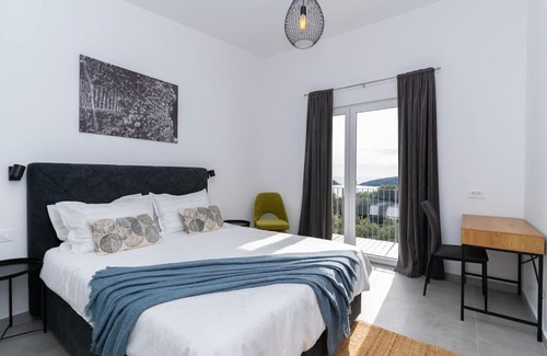 Molunat House | Villa s velikim vrtom i bazenom