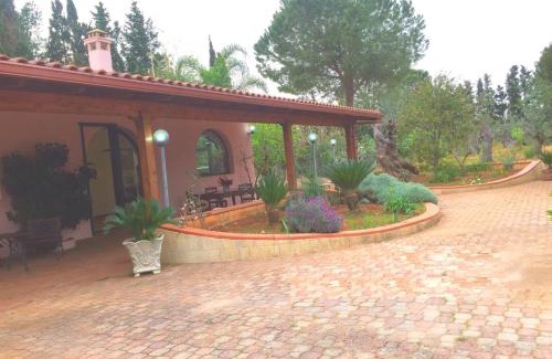 Il Monte Villa | VILLA S. VENARDIA GALLIPOLI