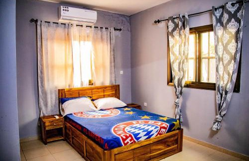 Lome Villa | Villa Saint Michel