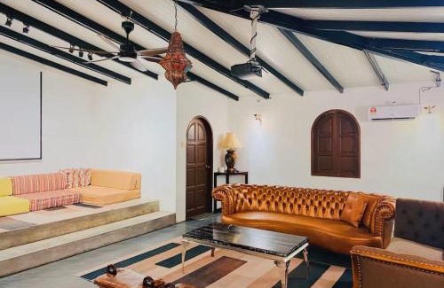 Kampung Sungai Sembilang House | Villa Sajuri Homestay Sg Sembilang