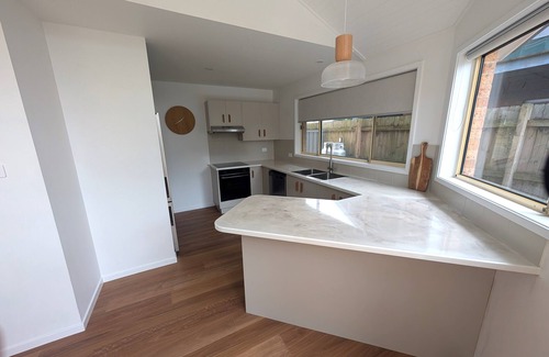 Forster Villa | Villa Salina Forster - 1 Minute walk to the golden sands of One Mile Beach