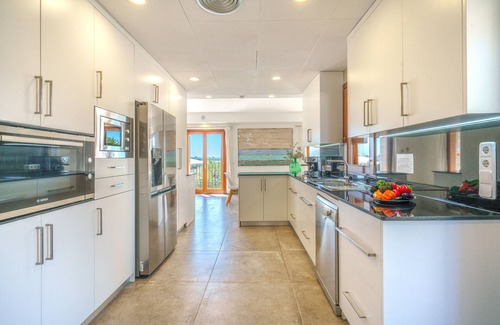 Alcudia Cottage | Villa Salou for 12 with swimming pool in Alcudia