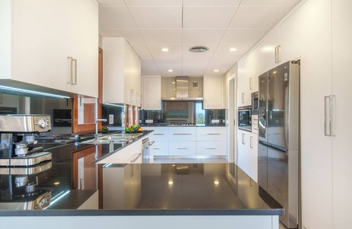 Alcudia Cottage | Villa Salou for 12 with swimming pool in Alcudia