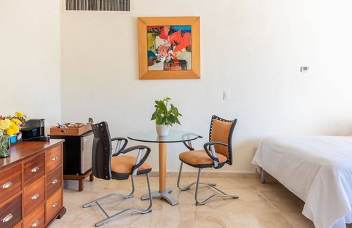 Puerto Juarez Villa | Villa Sam - Modern 6 bedroom beachfront villa north of Cancun w/chef
