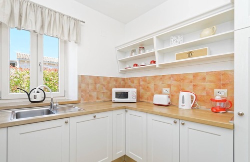 Momjan Villa | Villa Samanta - 6 Persons, 2 Bedrooms, Private Pool, Barbecue