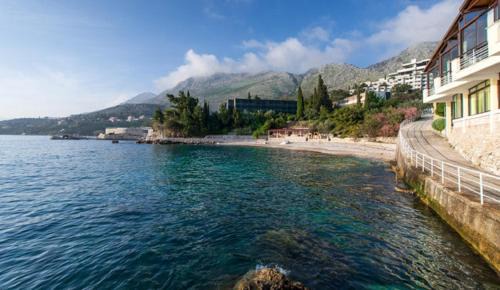Plat House | Villa Samba