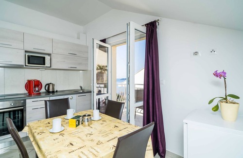 Plat Apartment | Villa Samba
