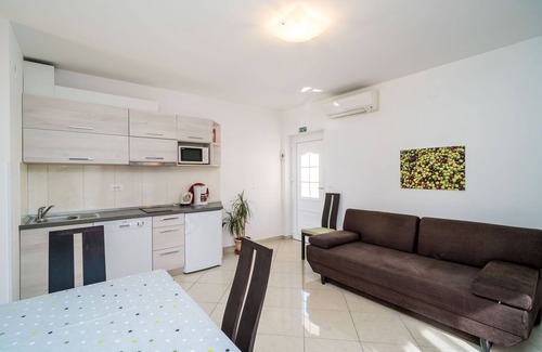 Plat Apartment | Villa Samba - Superior One-Bedroom Apartment with Balcony and Sea View