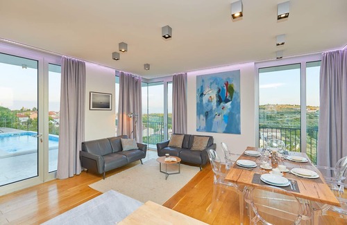Momjan Villa | Villa San Mauro - Four Bedroom Villa, Sleeps 8