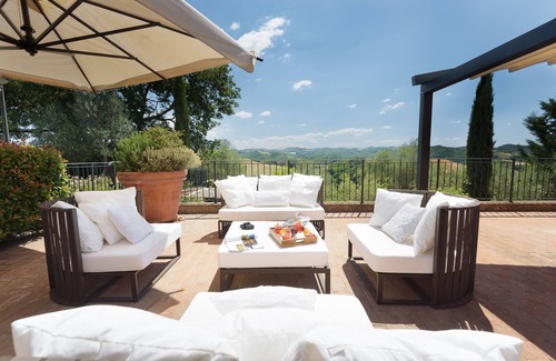Bollano Villa | Villa San Nazario - The bespoke Tuscan experience