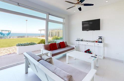 La Paloma Villa | Villa San Valentin 48 - Playa Arcangel