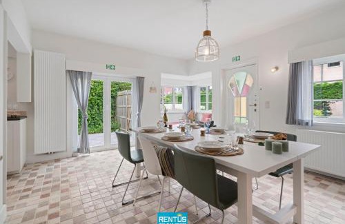 Koksijde-Bad House | Villa Sandsfoot - authentic fisherman's cottage in Koksijde