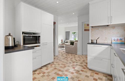 Koksijde-Bad House | Villa Sandsfoot - authentic fisherman's cottage in Koksijde