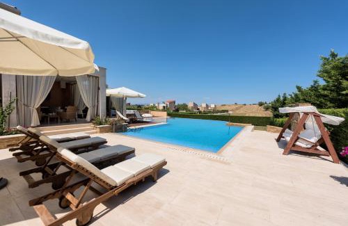 Kassandra Villa | Villa Sanni La Stella by Luxlikehome