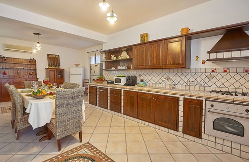 Altavilla Milicia Villa | Villa Sansone Private Pool Special Price WIFI Private Parking Palermo-Cefalù