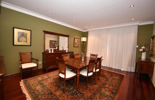 Sao Roque Villa | Villa Santana