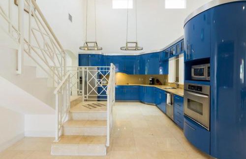 Northeast Miami Apartment | Villa Santro