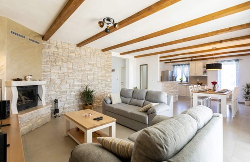 Milohnici Cabin | Villa Sara- Holidays must be simply perfect!