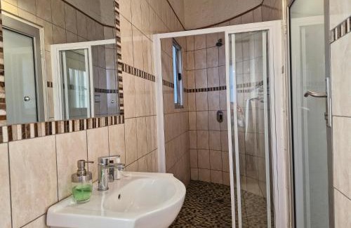Greater Johannesburg Metropolitan Area Bed & Breakfast | Villa Sardinia Guest House