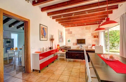 Binibequer Vell Ski Chalet | Villa Sargantana Negra: Beautiful villa in Binibeca