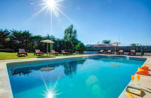 Binibequer Vell Ski Chalet | Villa Sargantana Negra: Beautiful villa in Binibeca
