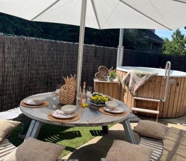 Witte Burg House | Villa Schorpioen - quiet location in Oostduinkerke