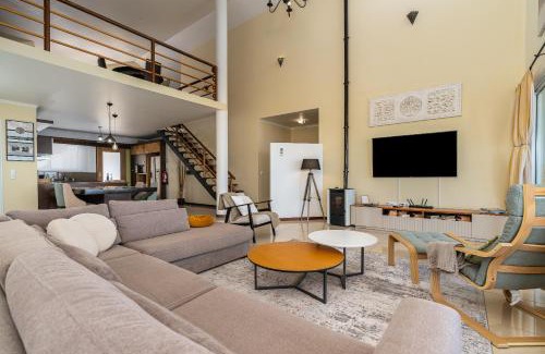 Arco da Calheta Villa | Villa Sea Colors by An Island Apart