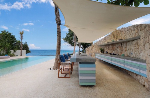 Mushroom Bay House | Villa Seascape by Elite Havens