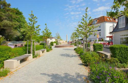 Breege Apartment | Villa Seeschwalbe FeWo 10 - Balkon, Meerblick