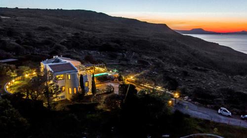Atsipópoulon Villa | Villa Serenity - With Private Heated Pool