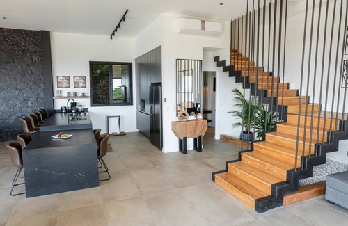 Carmen Villa | Villa Setai Santa Teresa