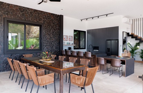 Carmen Villa | Villa Setai Santa Teresa