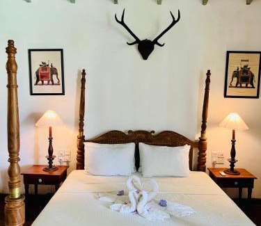 Kaduruduwa House | Villa Seven Faces-Luxury Escape,Stunning Views with Private pool for a Couple or family!