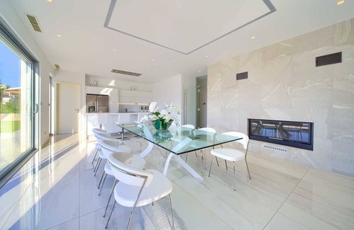 Krk Villa | Villa Sia with heated pool, Seaview, garage & E-bikes