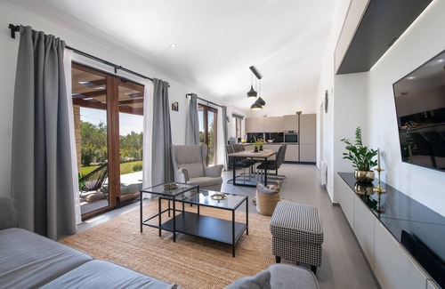 Mali Vareski Villa | Villa Silentio with Jacuzzi and Pool (4+2)