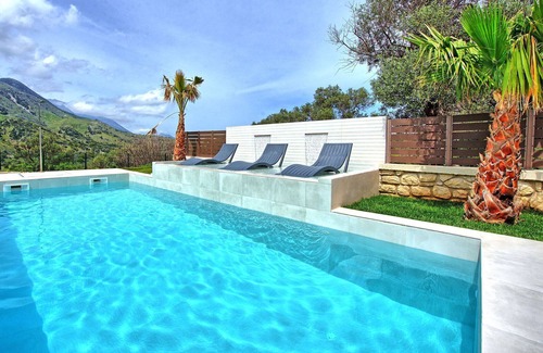 Filaki Villa | Villa Silentium Olia - Villa Silentium Olia