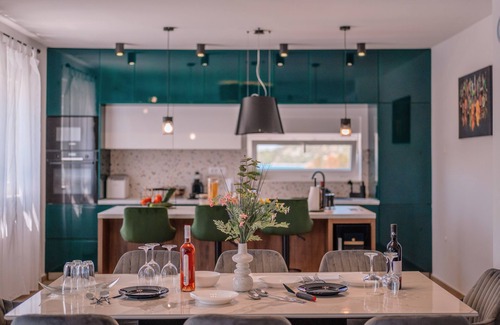 Bilice Villa | Villa Silvana - pool & fitness & game room