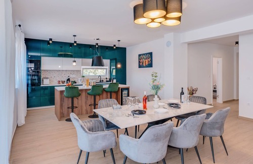 Bilice House | Villa Silvana (V5622-K1) - Bilice