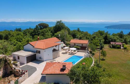 Moscenicka Draga Villa | Villa Simici quiet peaceful place with pool perfect to enjoy the nature