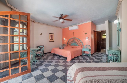 Chicxulub Puerto Villa | Villa Sirena frente al mar con alberca